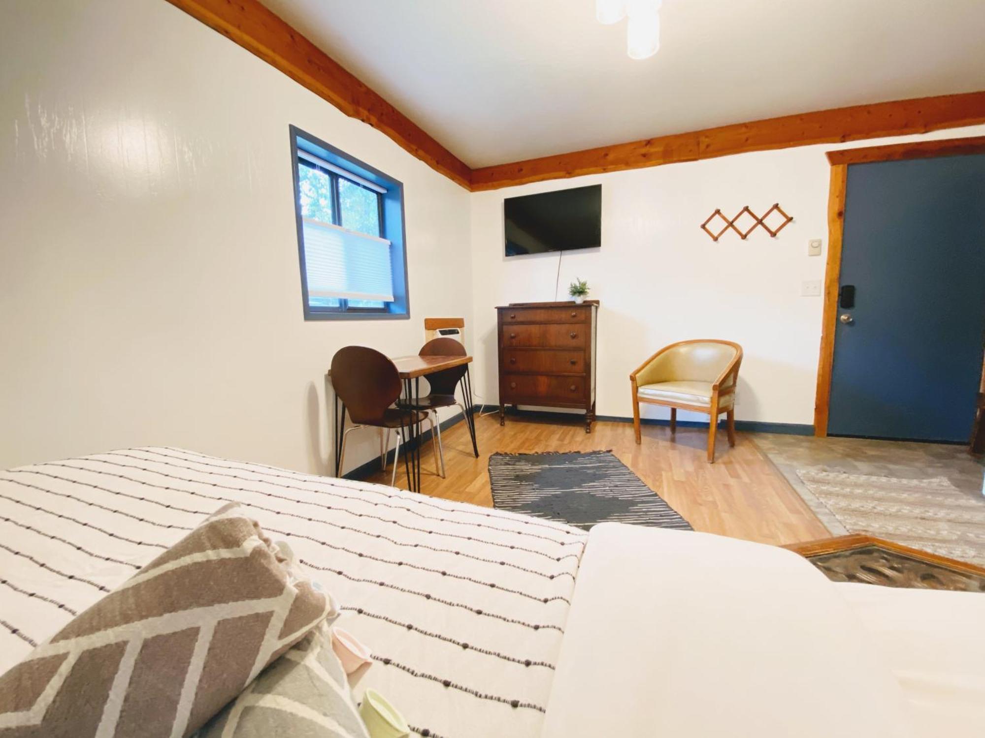 Flathead Lake Resort Woods Bay 외부 사진